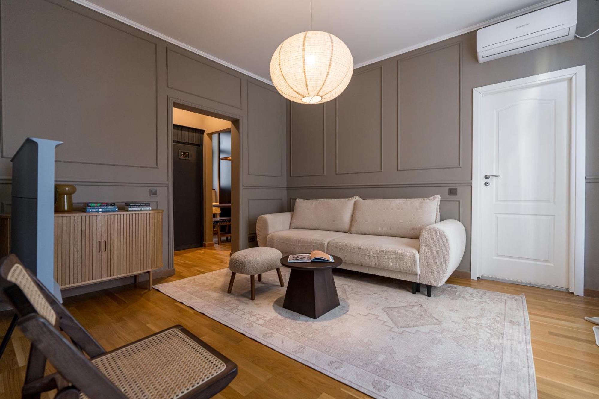 Downtown Calea Victoriei 100 Jacuzzi&sauna&bathtub Apartment